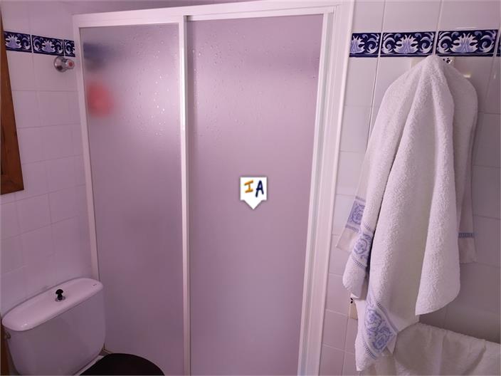 Image No.16-3 Bed House for sale