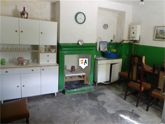 Image No.11-4 Bed Farmhouse for sale