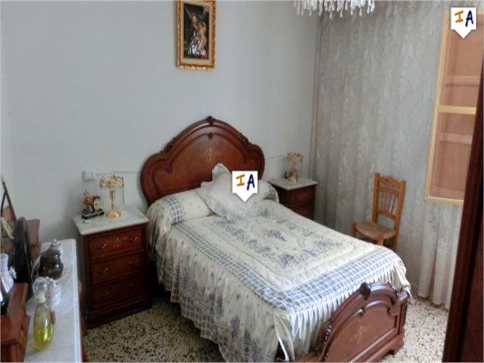 Image No.13-4 Bed House for sale
