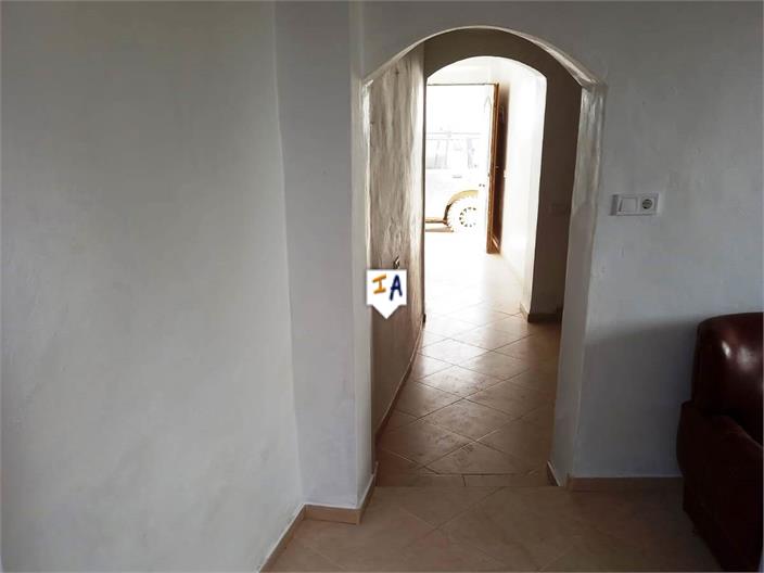 Image No.13-2 Bed House for sale