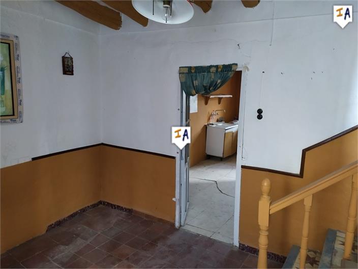 Image No.6-3 Bed House for sale