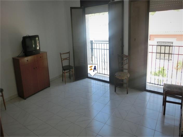 Image No.4-4 Bed House for sale