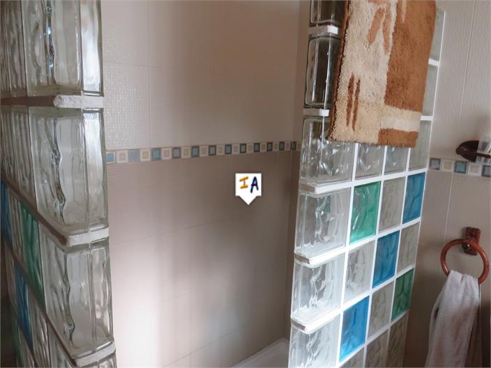 Image No.16-3 Bed House for sale