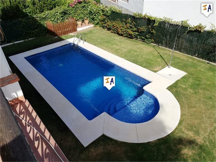 Image No.3-4 Bed Villa for sale