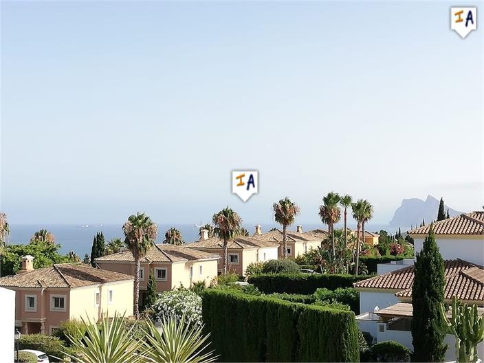 Image No.10-4 Bed Villa for sale