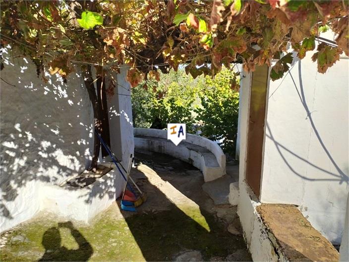 Image No.6-6 Bed Farmhouse for sale