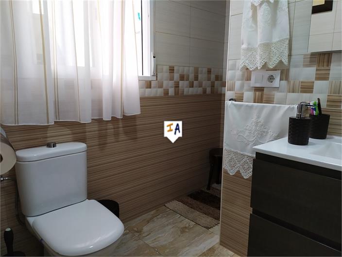 Image No.11-4 Bed Property for sale