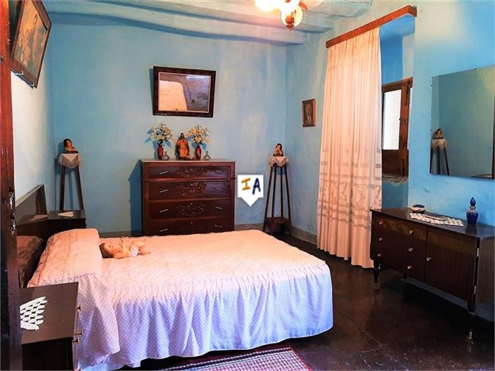 Image No.6-Maison de 4 chambres à vendre à Castillo de Locubín