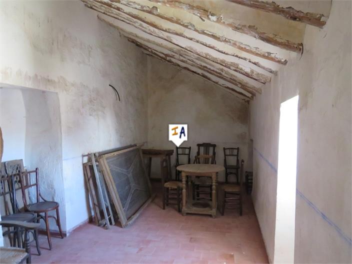 Image No.17-5 Bed Farmhouse for sale