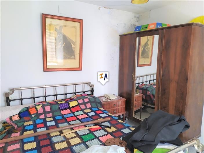 Image No.14-4 Bed House for sale