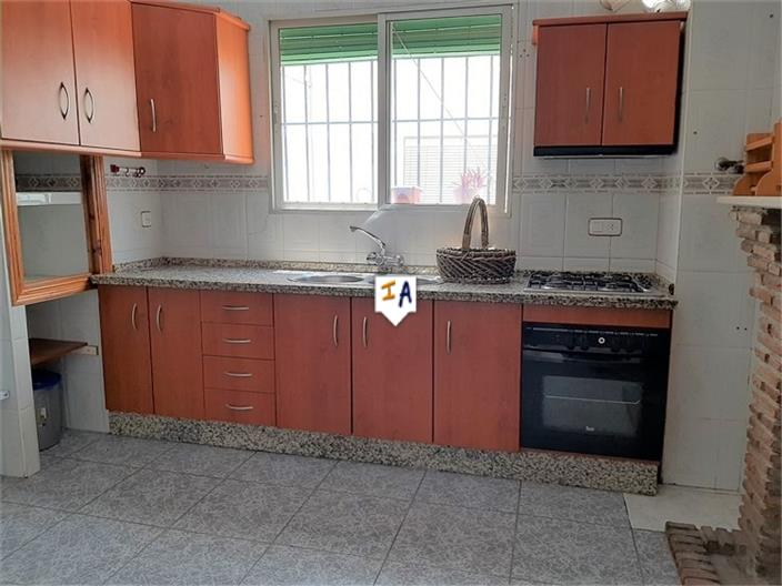 Image No.10-6 Bed House for sale