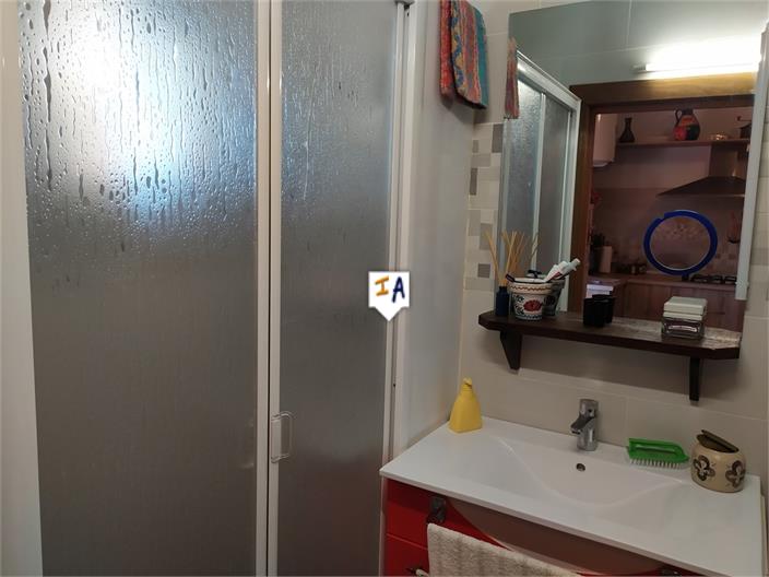 Image No.16-2 Bed House for sale