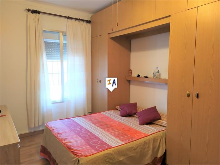 Image No.6-2 Bed House for sale