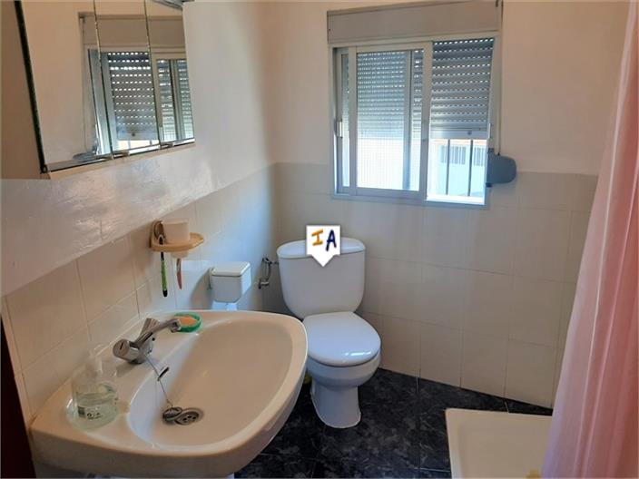 Image No.11-5 Bed House for sale