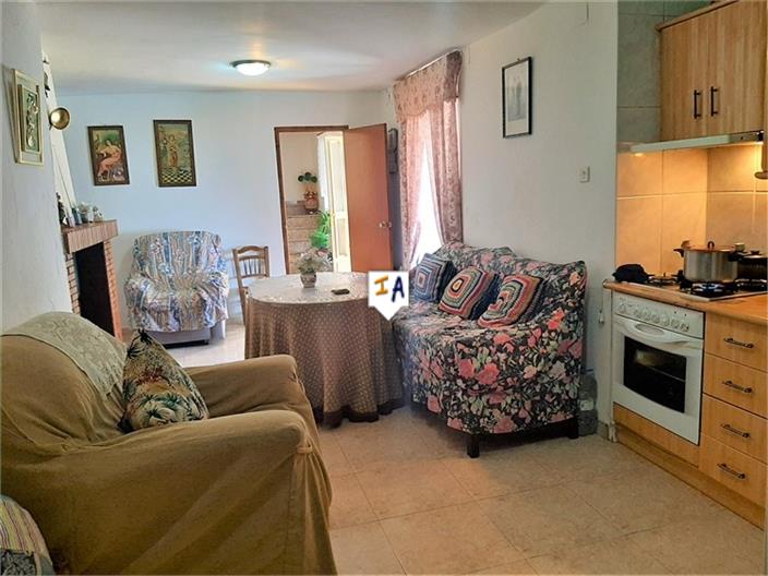 Image No.6-5 Bed House for sale