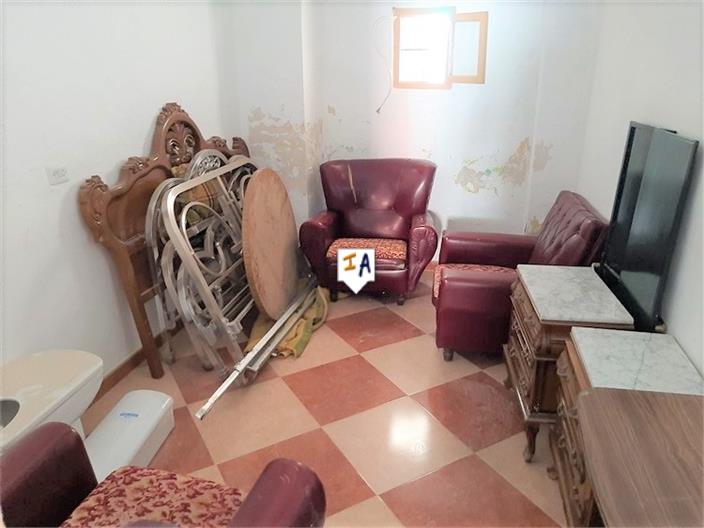 Image No.6-3 Bed House for sale