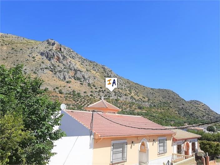 Image No.10-3 Bed House for sale