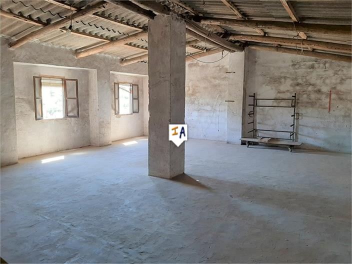 Image No.14-5 Bed Farmhouse for sale