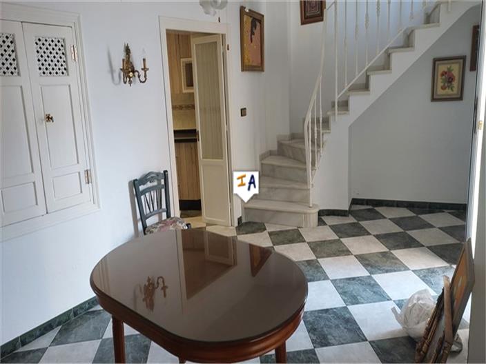 Image No.3-3 Bed House for sale