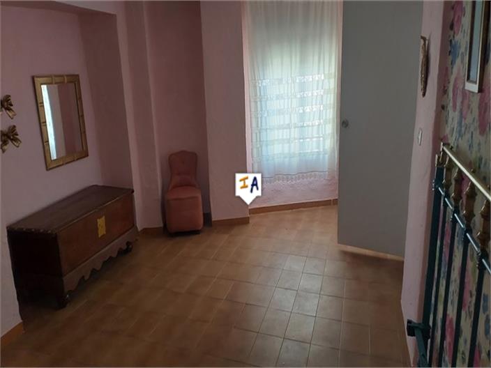 Image No.10-3 Bed House for sale