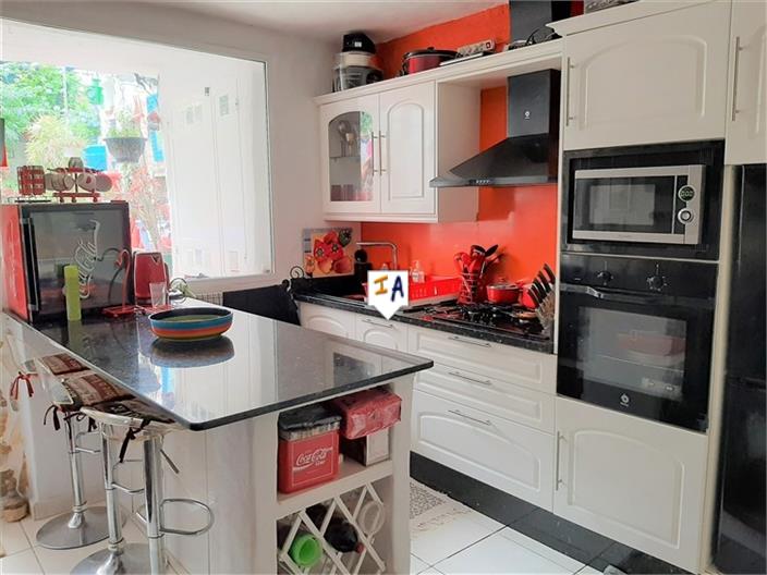 Image No.3-3 Bed House for sale