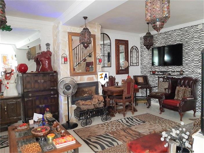 Image No.4-3 Bed House for sale