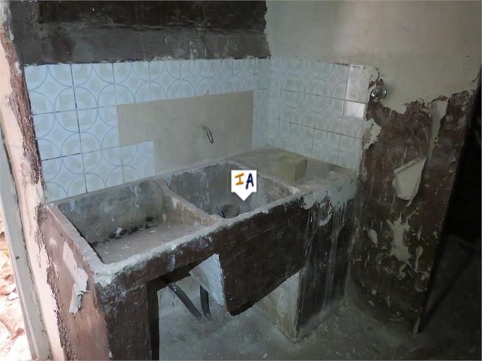 Image No.11-2 Bed House for sale