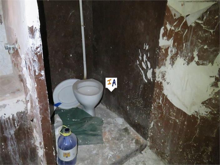 Image No.12-2 Bed House for sale