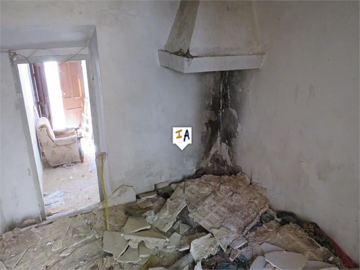 Image No.9-2 Bed House for sale