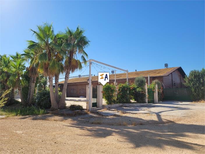 Image No.5-2 Bed Commercial for sale