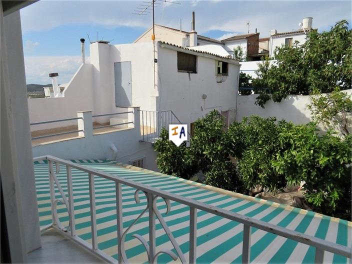 Image No.12-6 Bed House for sale