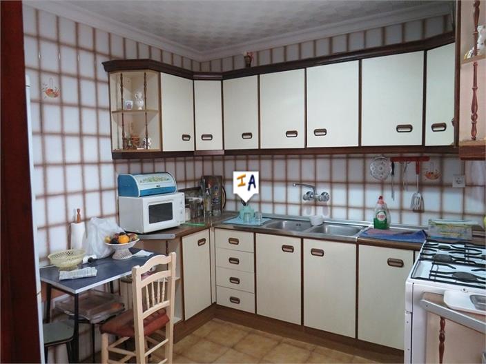 Image No.4-6 Bed House for sale