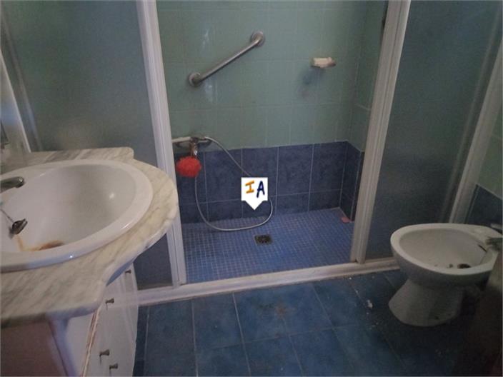 Image No.15-5 Bed House for sale