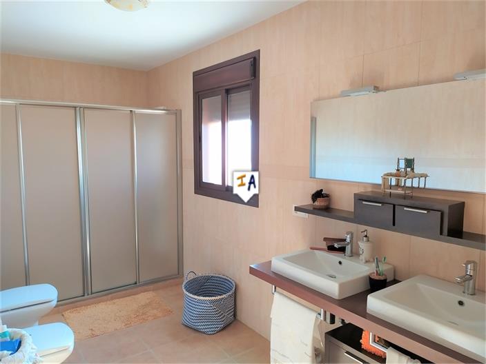 Image No.13-5 Bed Villa for sale