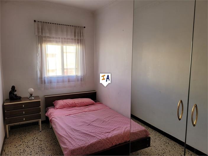 Image No.9-3 Bed House for sale