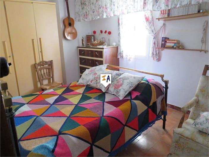 Image No.15-5 Bed House for sale