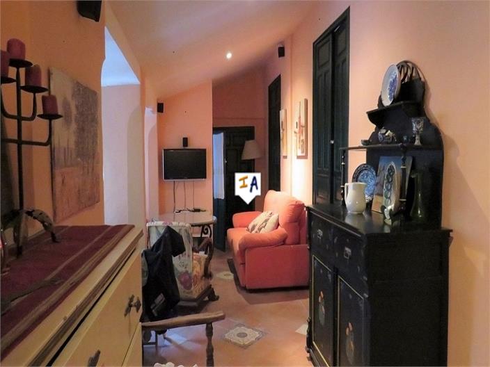 Image No.17-8 Bed House for sale