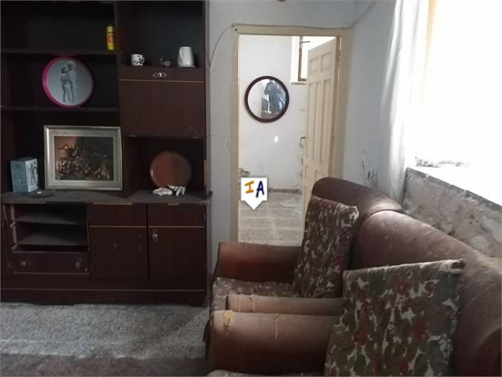 Image No.13-5 Bed House for sale