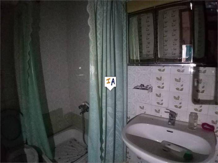 Image No.10-5 Bed House for sale