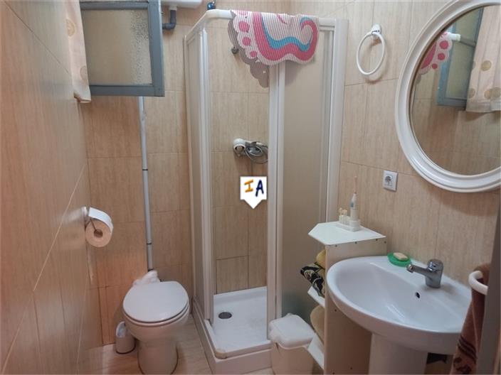 Image No.10-6 Bed House for sale