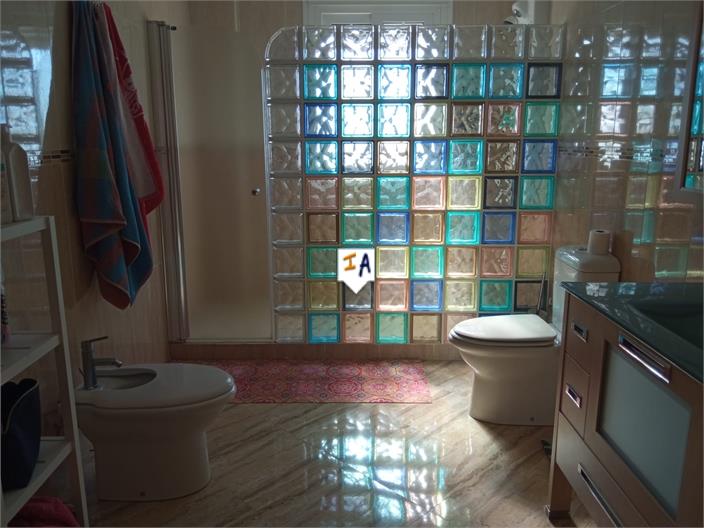 Image No.8-4 Bed Villa for sale