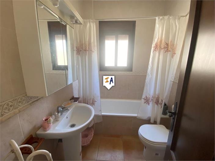 Image No.11-Maison de 4 chambres à vendre à Comares