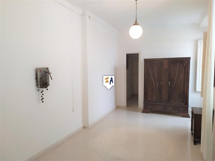 Image No.14-5 Bed House for sale