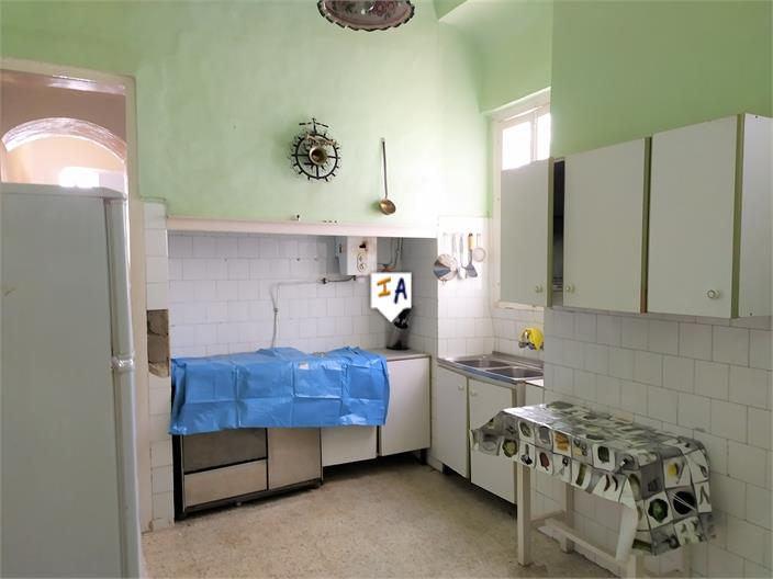 Image No.6-5 Bed House for sale