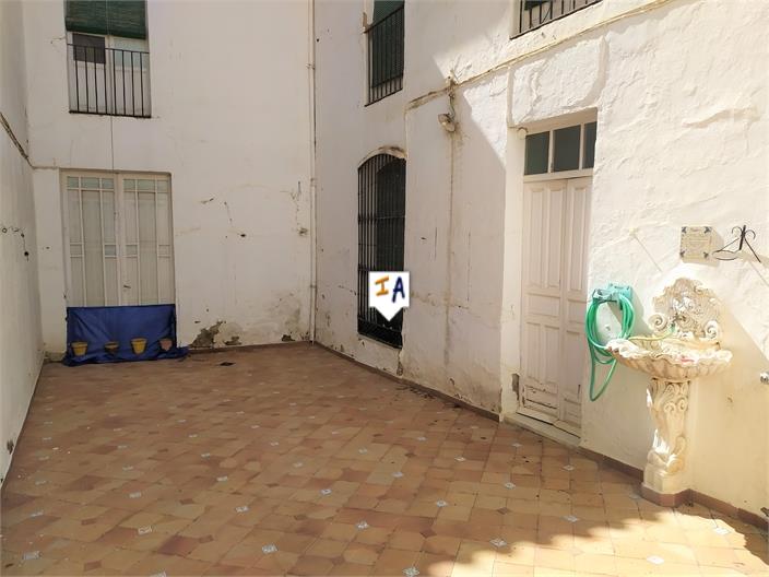 Image No.9-5 Bed House for sale