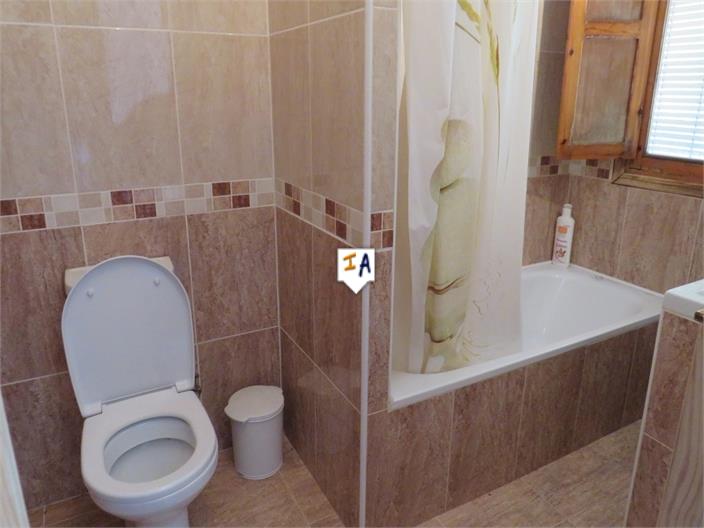 Image No.8-3 Bed Farmhouse for sale