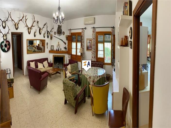 Image No.6-5 Bed House for sale