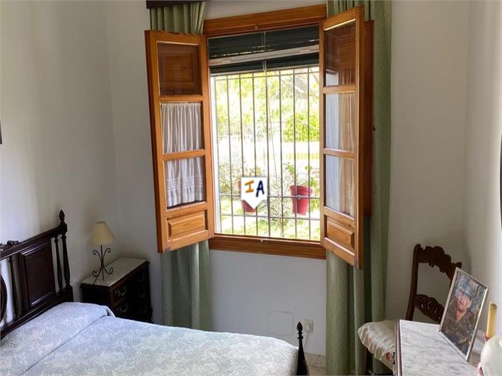 Image No.10-5 Bed House for sale