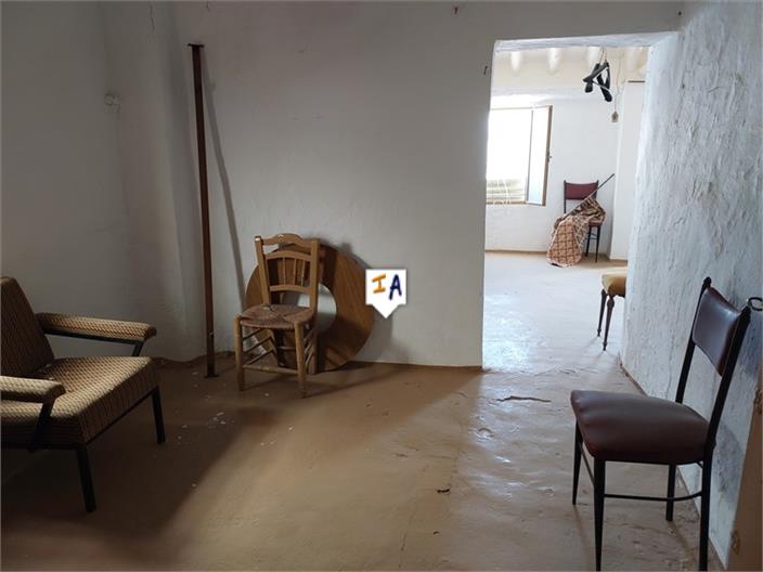 Image No.16-3 Bed House for sale