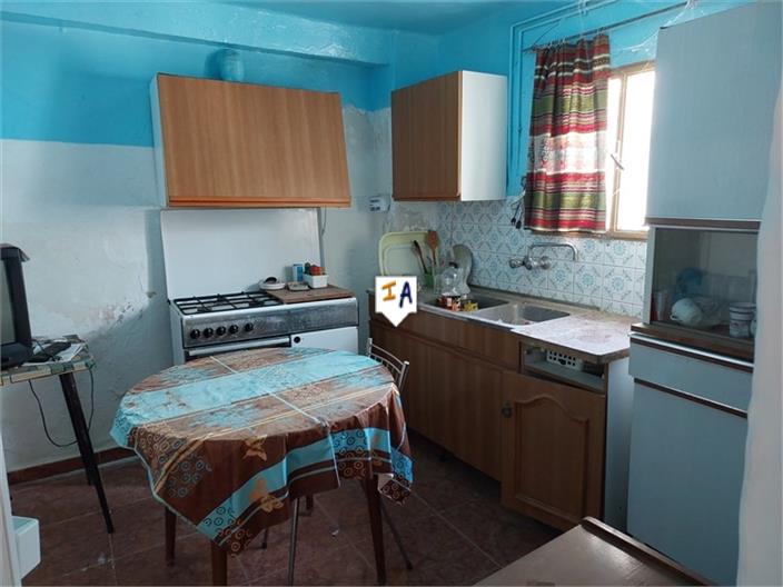 Image No.10-3 Bed House for sale